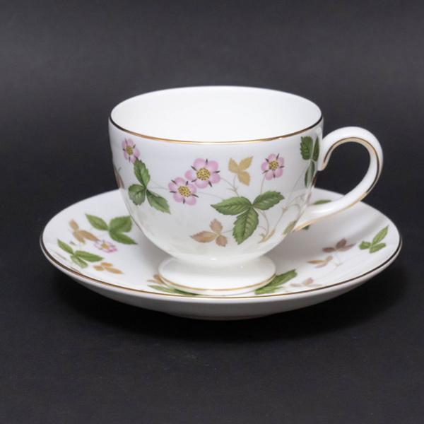 ウェッジウッド ワイルドストロベリー ティーカップ＆ソーサー（リー） | WEDGWOOD