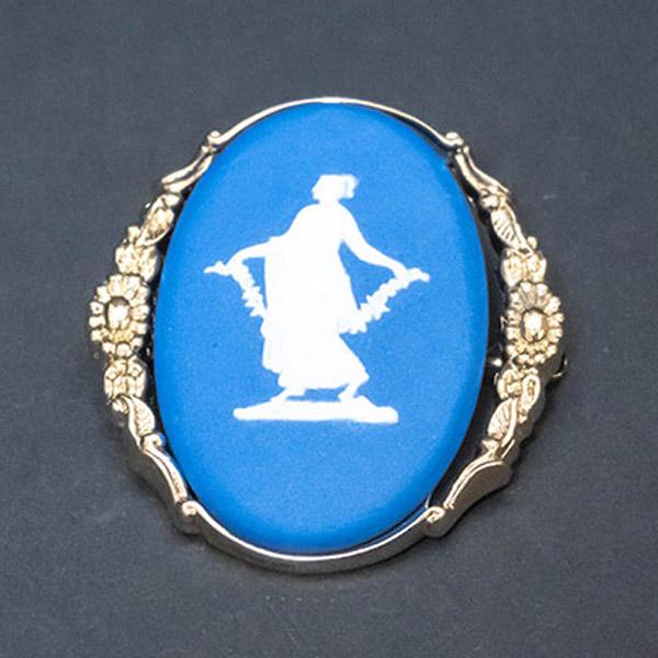 ウェッジウッド ジャスパー（サクソンブルー） 季節の女神 ブローチ | WEDGWOOD | 01