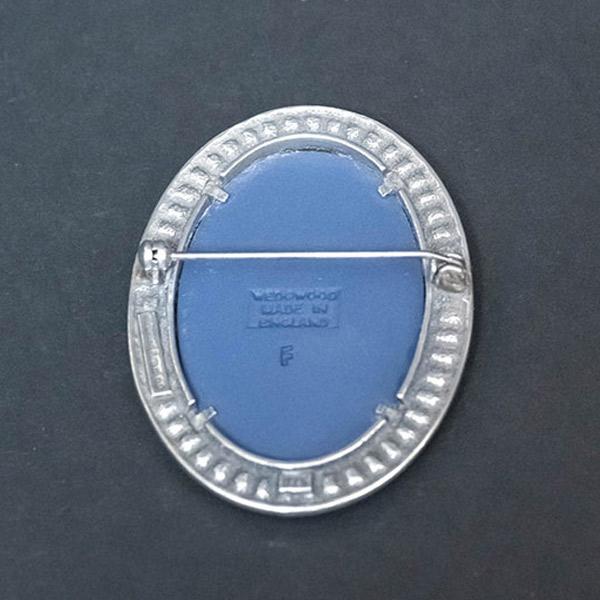 ウェッジウッド ジャスパー（ポートランドブルー） フローラルガール アンティークブローチ | WEDGWOOD | 01