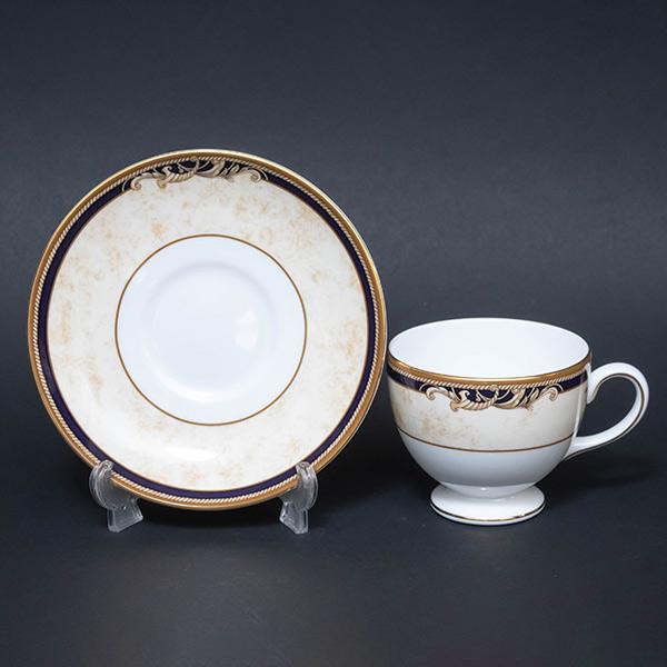 ウェッジウッド コーヌコピア ティーカップ＆ソーサー（リー） ※金彩剥げ | Cornucopia | 01