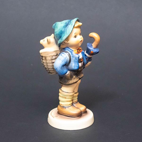 【Hummel】 フンメル人形  from Market ゲーベル フンメル人形 『Home from Market（市場からの帰り道