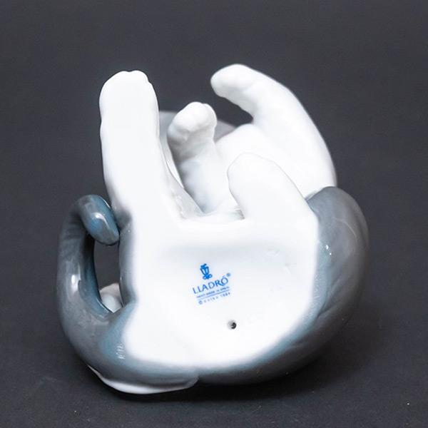 新品✨LLADRO　リヤドロ　「驚いた仔猫ちゃん」　置物　フィギュリン　猫 驚いた仔猫ちゃん | リヤドロ公式オンライン