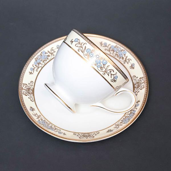 WEDGWOOD（ウェッジウッド） クリブデン ティーカップ＆ソーサー（リー
