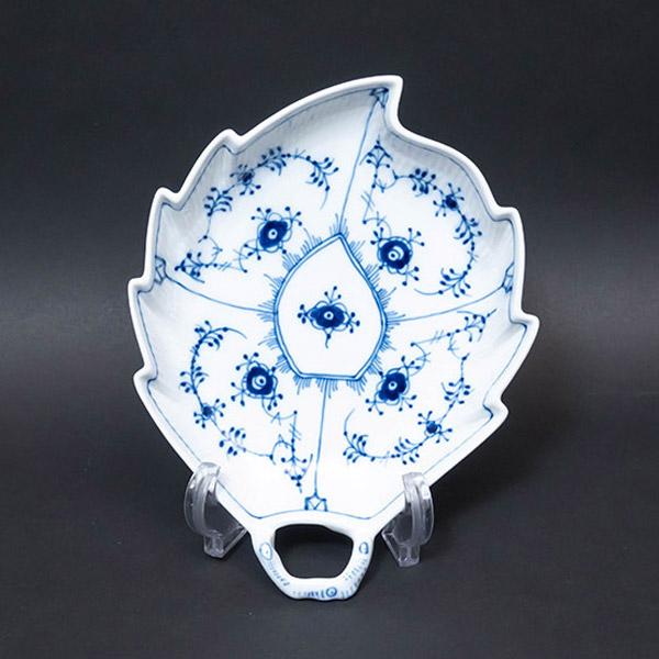 ロイヤルコペンハーゲン　ブルーフルーテッド　リーフディッシュ ロイヤル コペンハーゲンブルーフルーテッド リーフディッシュ ROYAL