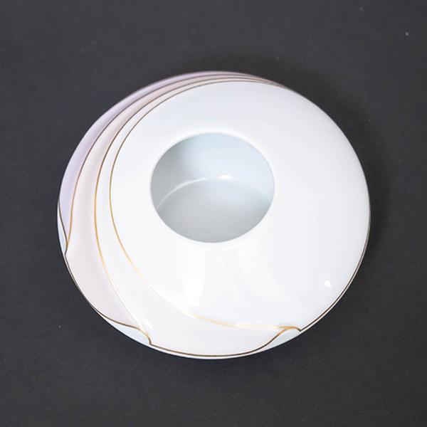 フッチェンロイター × マキシム・ド・パリ アン・ヴォーグ ベース | ブランド登録なし | 02