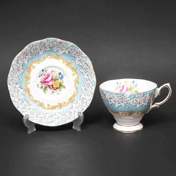 ロイヤル・アルバート エンチャントメント ティーカップ＆ソーサー（マルバーン） ※金彩剥げ | Royal Albert | 01