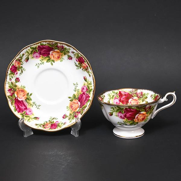 ロイヤル・アルバート オールドカントリーローズ ティーカップ＆ソーサー（エイボン） ※金彩剥げ | Royal Albert | 01