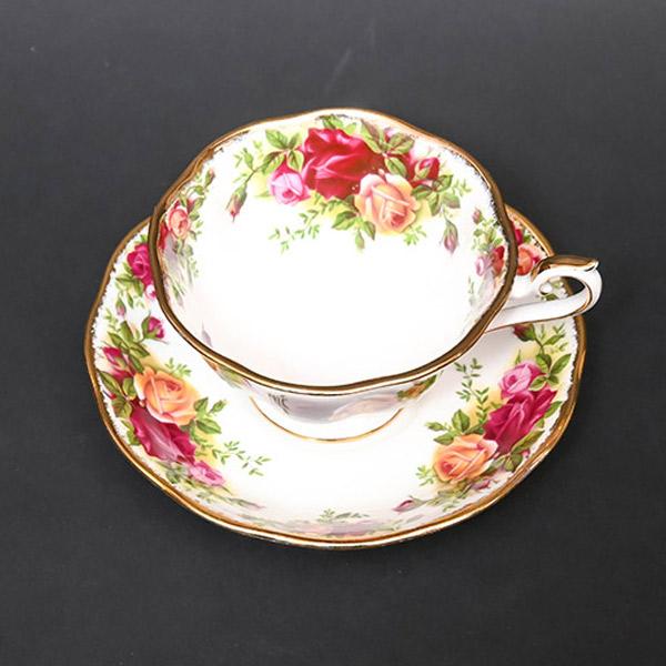 ロイヤル・アルバート オールドカントリーローズ ティーカップ＆ソーサー（エイボン） ※金彩剥げ | Royal Albert | 02