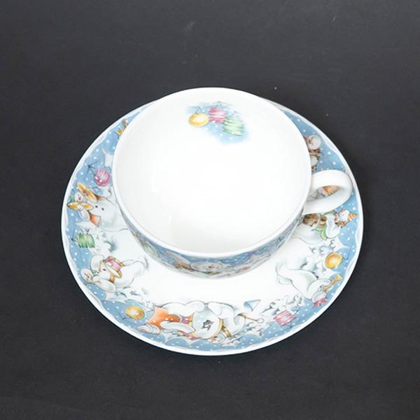 ロイヤル・ドルトン スノーマン（パーティータイム） ティーカップ＆ソーサー | ROYAL DOULTON | 03
