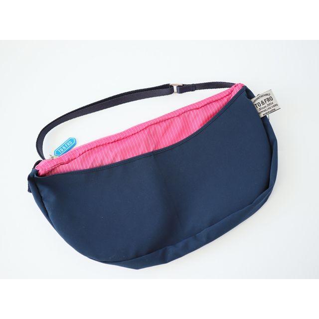 ファミリア × TO&FRO コラボポーチ　M 渋谷スクランブルスクエア ファミリア】の新コラボは大人向けのポーチやサブバッグも！ | VERY