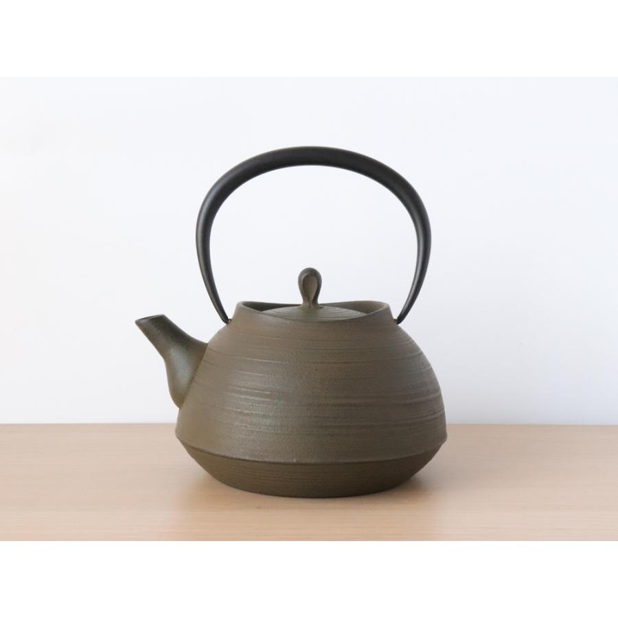 壱鋳堂 ITCHU-DO 鉄瓶 刷毛目 黒 さび茶 1.3L 南部鉄器 51008 : 雑貨の