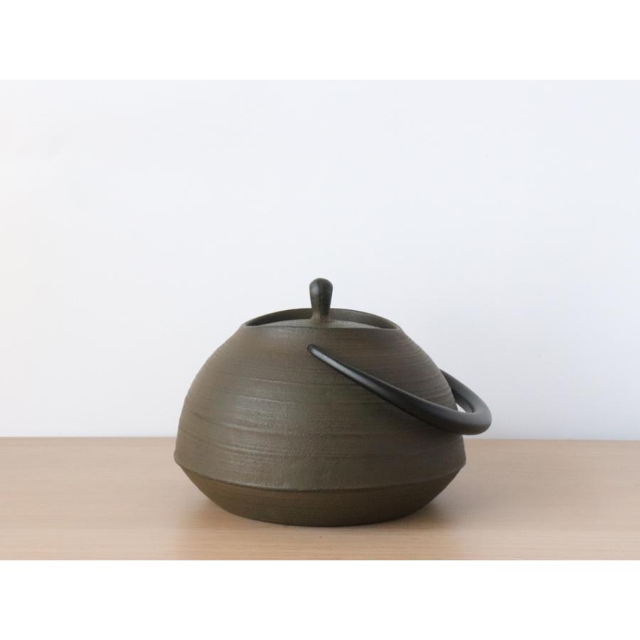 壱鋳堂 ITCHU-DO 鉄瓶 刷毛目 黒 さび茶 1.3L 南部鉄器 51008 : 雑貨の