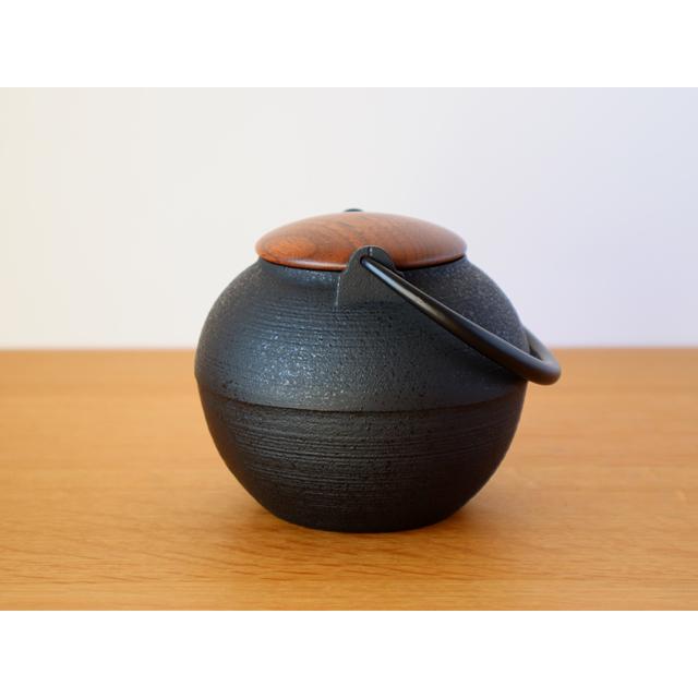 鋳心ノ工房 ティポット ヒキメ S / 木蓋 : 雑貨のお店セレクト