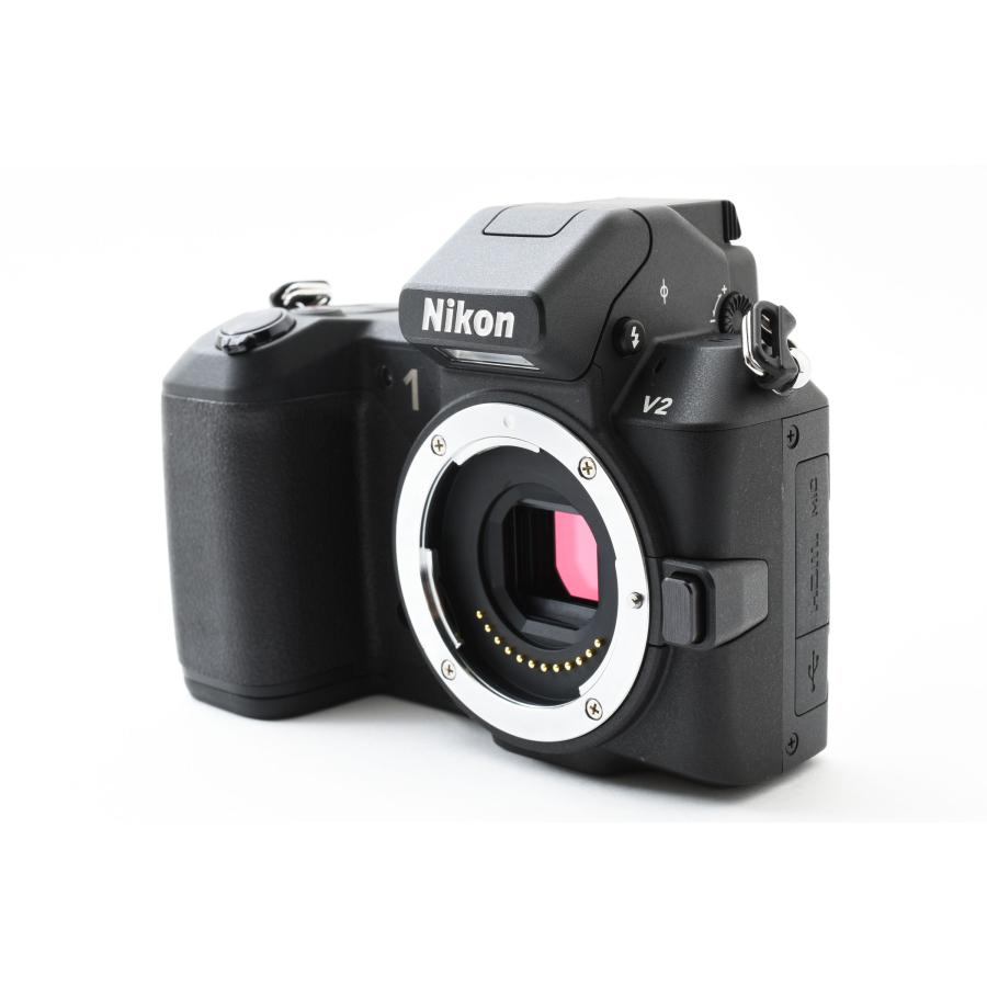 Nikon デジタル一眼レフカメラ 本体と充電器付き