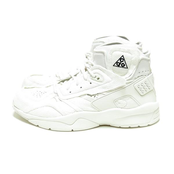 air mowabb comme des garcons sail