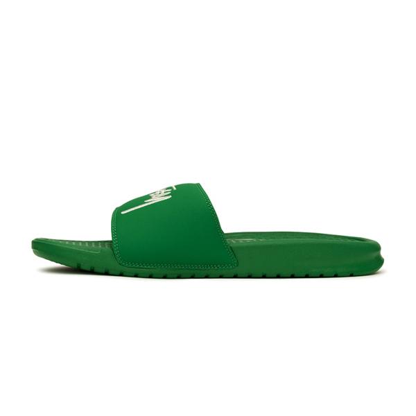 Stussy X Nike Benassi Slide Sandals Pine Green Sail ステューシー X ナイキ ベナッシ スライド シャワー スポーツ サンダル パイングリーン セイル Dc5239 300 Selectshop Jp 通販 Yahoo ショッピング