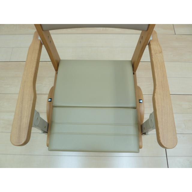 未使用品】 ウチヱ ポータブルトイレ さわやか 木製チェア ライト