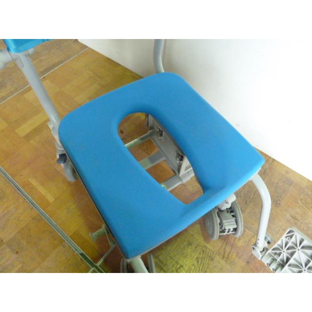 シャワー用車椅子（中古）ウチエシャトレチェアLU SAL 中古】ウチエ シャワーチェア シャワーラク SWR-100 O型シート