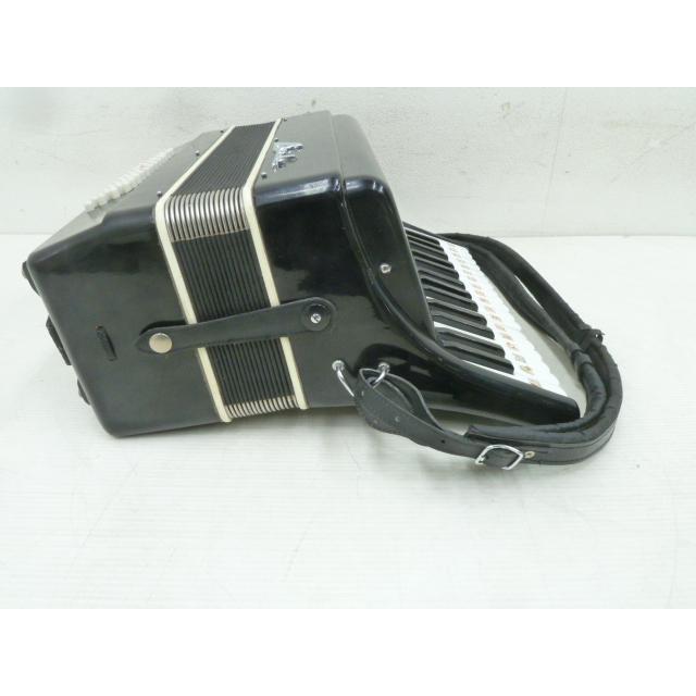 中古】Baile アコーディオン 30鍵盤 ハードケース 教本 付き 中古】Baile アコーディオン 30鍵盤 ハードケース 教本 付き