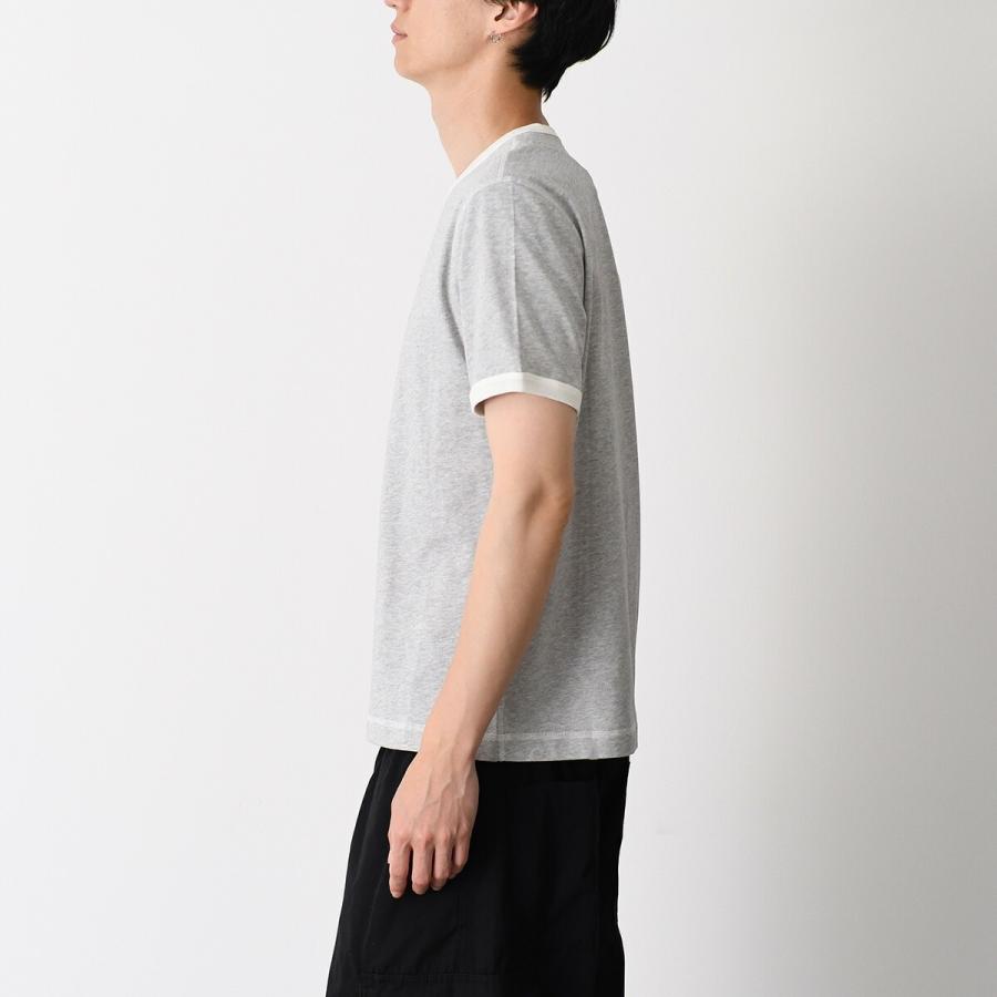 AMI ALEXANDRE MATTIUSSI アミパリス Tシャツ トップス ニットパッチ クラシックフィット UTS371 724 メンズ ユニセックス グレー ホワイト コットン 半袖の画像