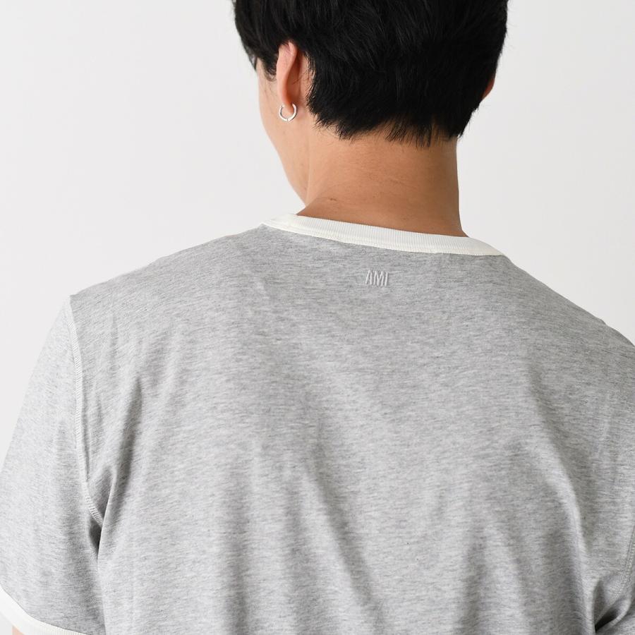 AMI ALEXANDRE MATTIUSSI アミパリス Tシャツ トップス ニットパッチ クラシックフィット UTS371 724 メンズ ユニセックス グレー ホワイト コットン 半袖の画像