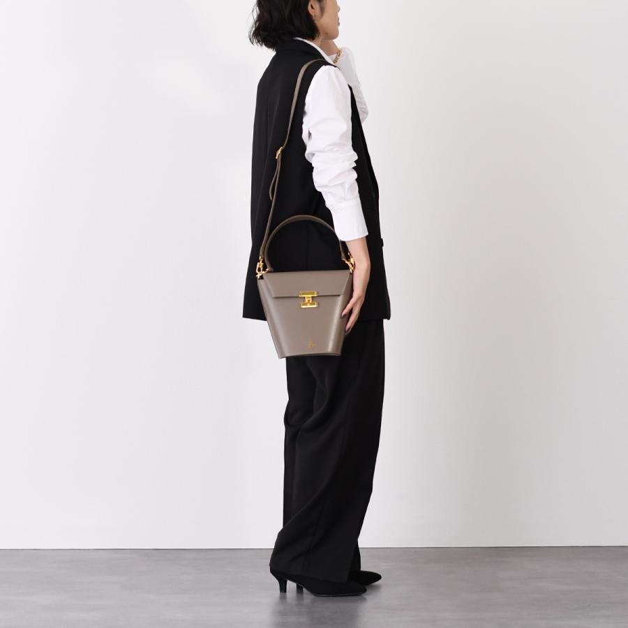 CARBOTTI（カルボッティ） ハンドバッグ AUDREY MIDI 230 レディース