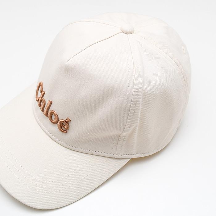 CHLOE クロエ キャップ 帽子 C20871 CH26SB20871 キッズ ホワイト コットン コントラストカラー キッズウェア ロゴ刺しゅう バックストラップ 大人も使えるの画像