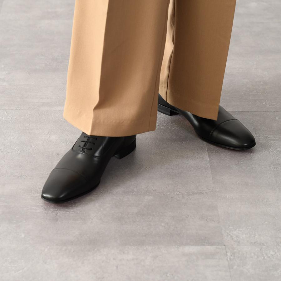 Christian Louboutin CHRISTIAN LOUBOUTIN クリスチャン