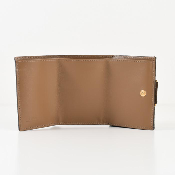 未使用 FENDI/フェンディ 三つ折り財布 バケット 8M0395 箱付き FENDI（フェンディ） 三つ折り財布 8M0395 A98P レディース ロゴ
