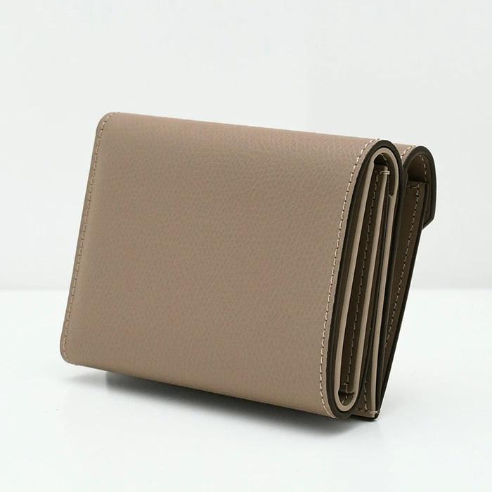 FENDI（フェンディ） 三つ折り財布 ウォレット 財布 FFダイヤモンド