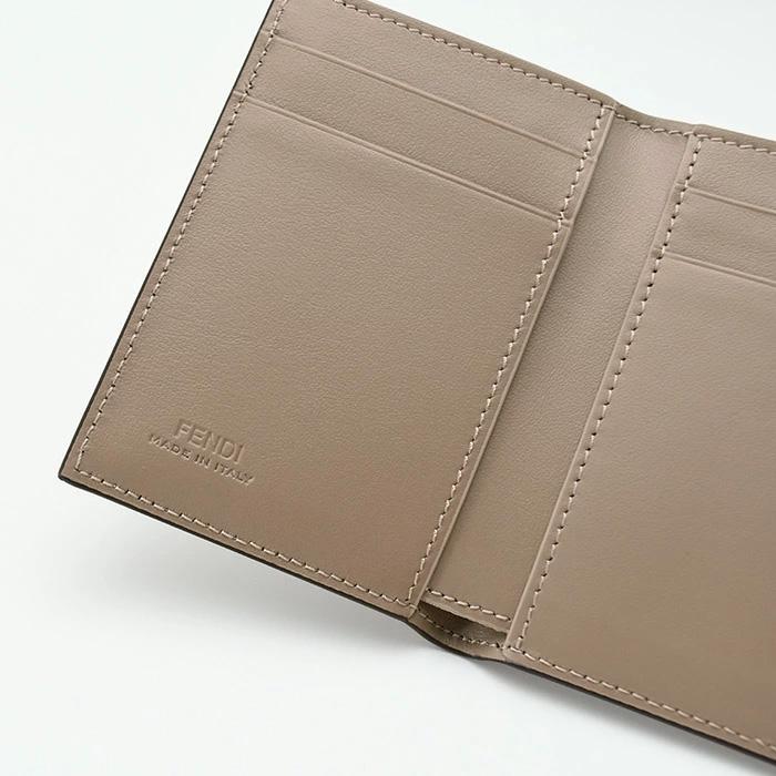 現行品 FFダイヤモンドグレー ベージュ FENDI 三つ折財布 FENDI（フェンディ） 三つ折り財布 ウォレット 財布 FFダイヤモンド