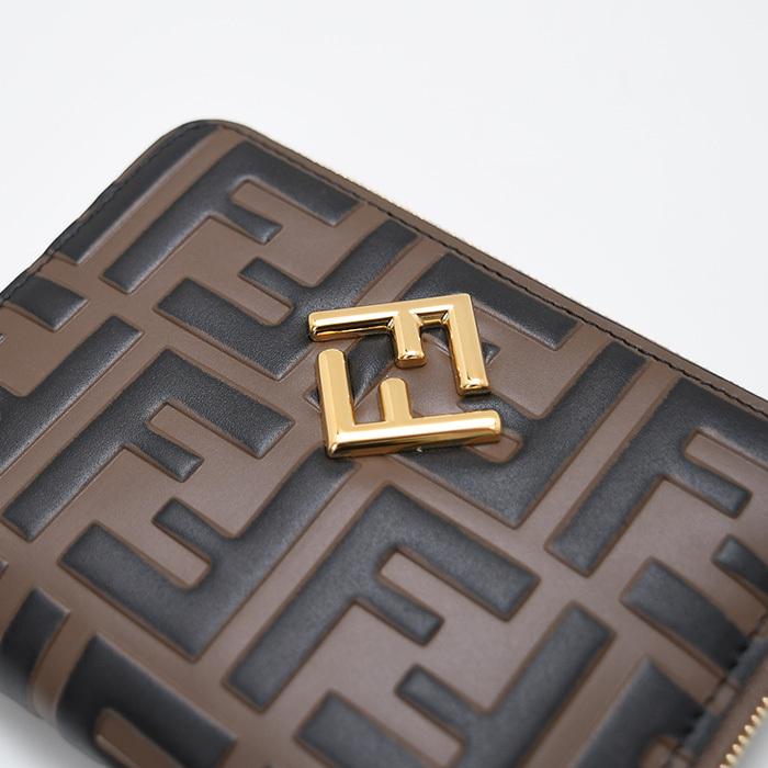 FENDI フェンディ 財布 ウォレット FFダイヤモンド ジップ