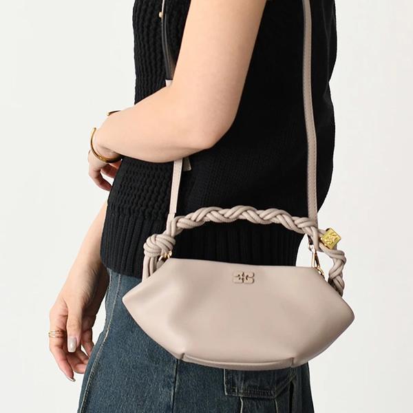 GANNI ハンドバッグ ブーバッグミニ A5842 GANNI ガニー ハンドバッグ バッグ MINI BOU BAG A5842