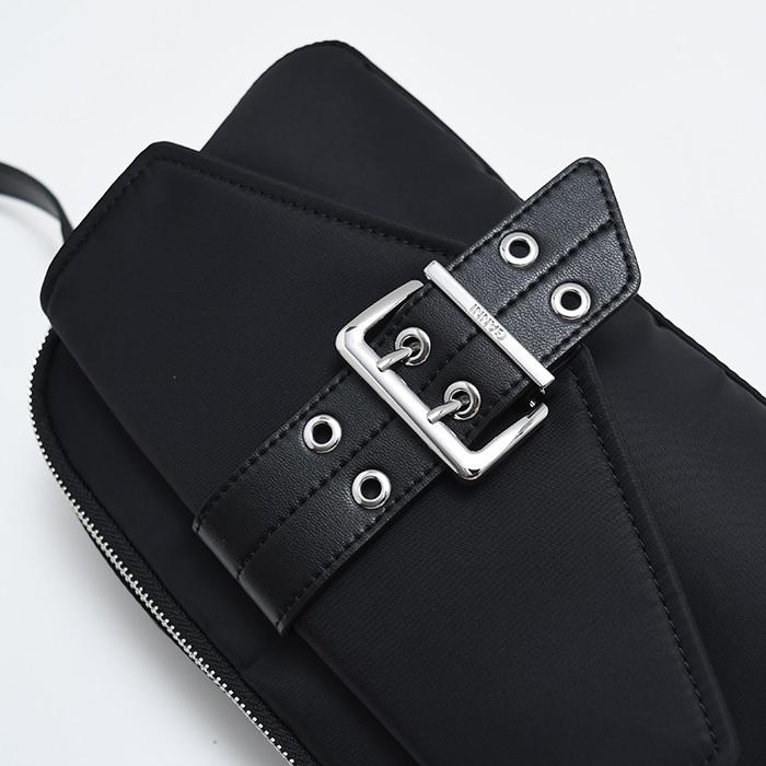 GANNI（ガニー） バッグ ショルダーバッグ BUCKY バッキー CAMERA BAG