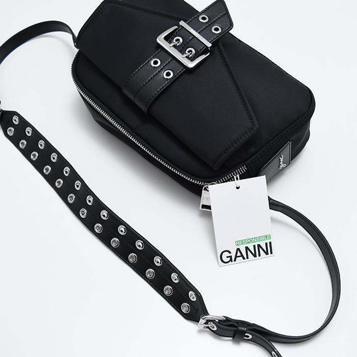 GANNI（ガニー） バッグ ショルダーバッグ BUCKY バッキー CAMERA BAG