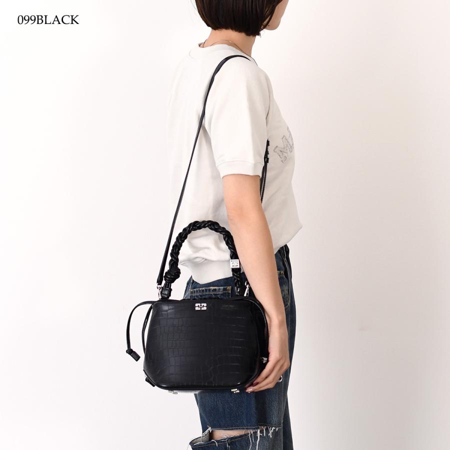 GANNI ガニー ショルダーバッグ 2WAY ハンドバッグ A6965 レディース ブラック リサイクルレザー 鞄 カバン 巾着 バタフライロゴ 編み込み ハンドル ギフトの画像
