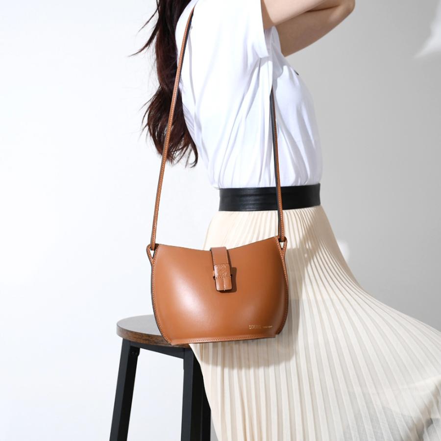 【新品訳あり】 LOEWE ロエベ モールド バケットバッグ A546Z49X01 ショルダーバッグ レディース ブラウン 斜め掛け ミニ アナグラム ロゴ 人気 おすすめ ギフト プレゼント 【CEG2648115310】(95645円)