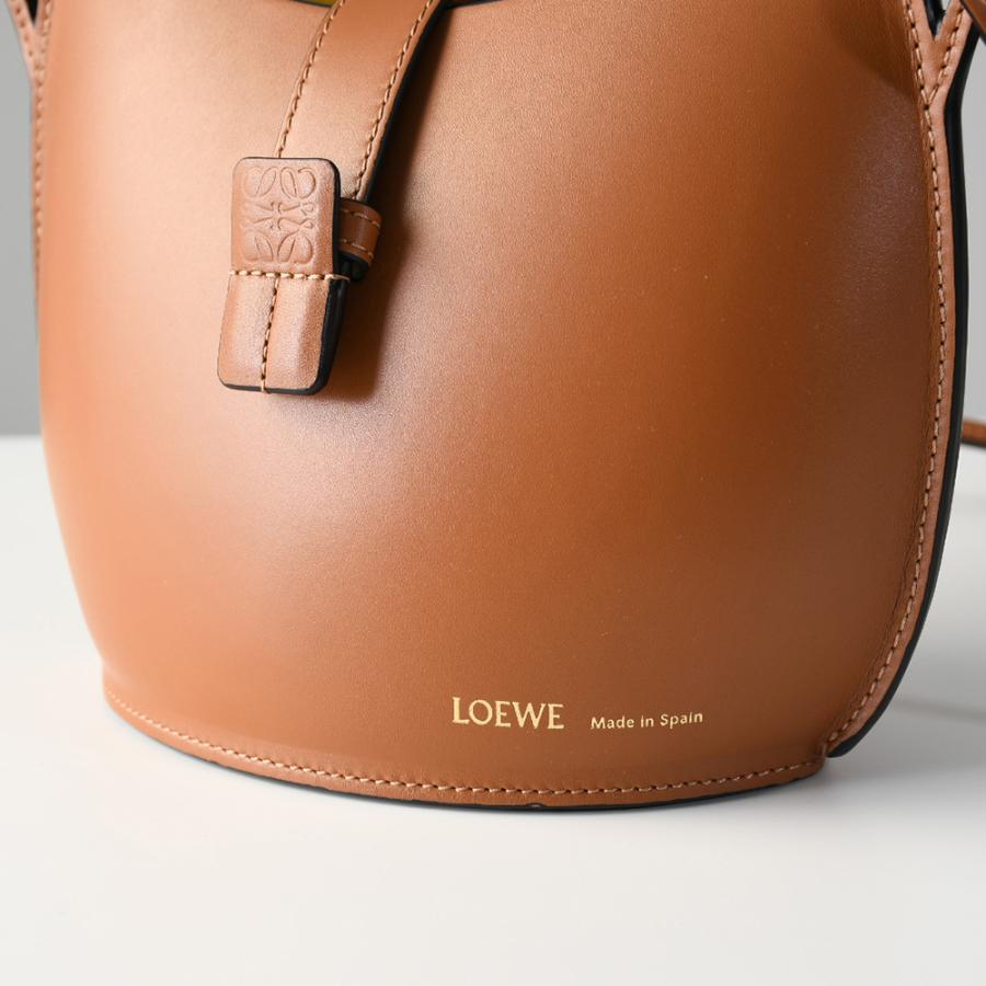 LOEWE ロエベ モールド バケットバッグ A546Z49X01 ショルダーバッグ LOEWE ロエベ モールド バケットバッグ A546Z49X01 ショルダーバッグ