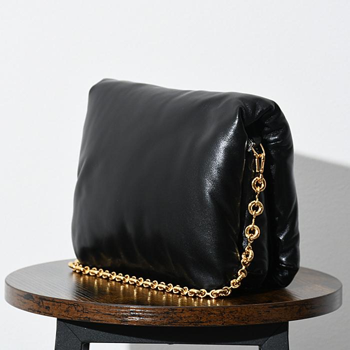 マーケット LOEWE ロエベ アナグラム レザー ショルダーバッグ