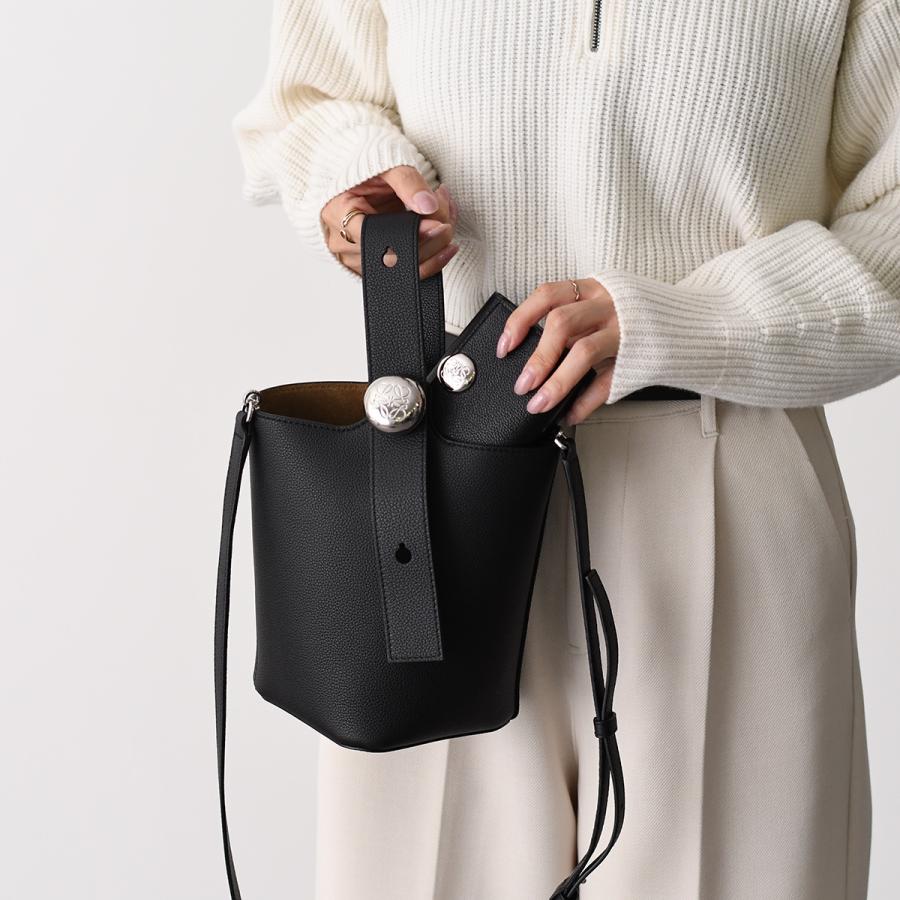 LOEWE（ロエベ） 【再入荷なし】LOEWE 財布 三つ折り財布 ペブル