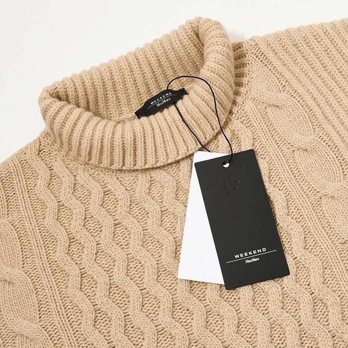 美品✨ WEEKEND MaxMara オーバーサイズVネックケーブルニット 美品✨ WEEKEND MaxMara オーバーサイズVネックケーブルニット MAXMARA