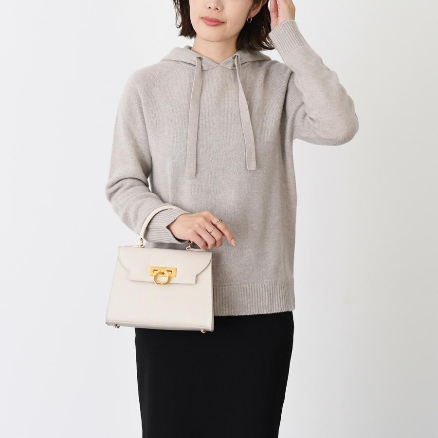 は*こ様 S'MaxMaraのニット　セーター　新品タグ付き　7万円超 は*こ様 S'MaxMaraのニット セーター 新品タグ付き 7万円超
