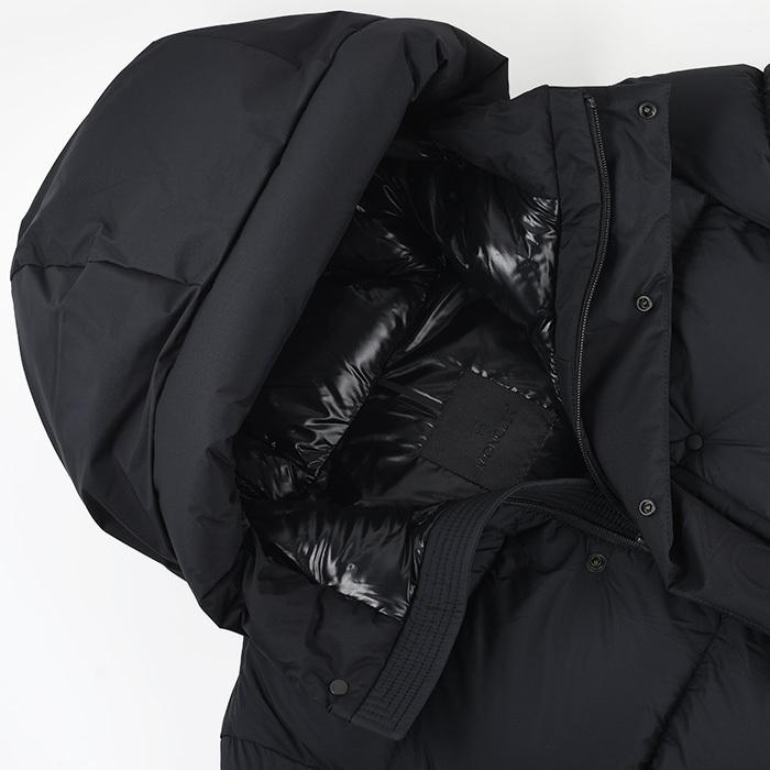 MONCLER（モンクレール） アウター ダウン マデイラ MADEIRAショート