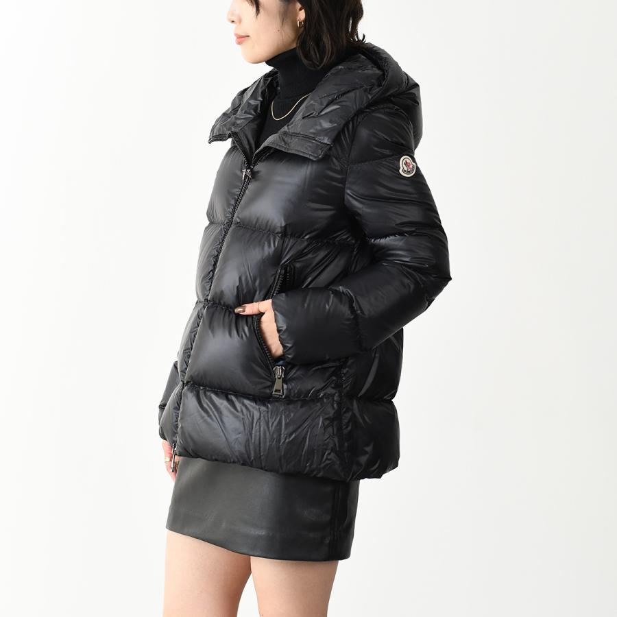 MONCLER（モンクレール） アウター ジャケット SERITTEショートダウン