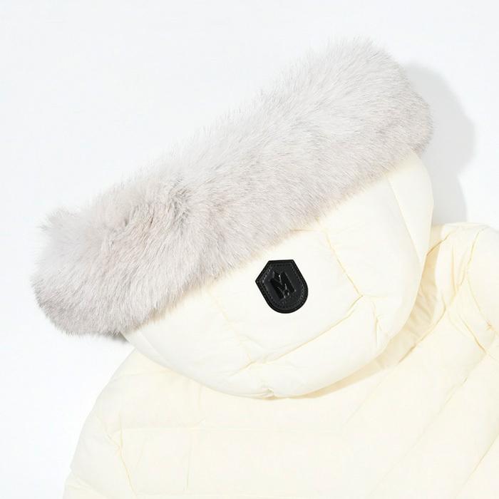 超美品✴︎即完売品　マッカージュ　ダウンジャケット ファー付ホワイト　S Mackage マッカージュ ファーフード フルジップ ダウンジャケット