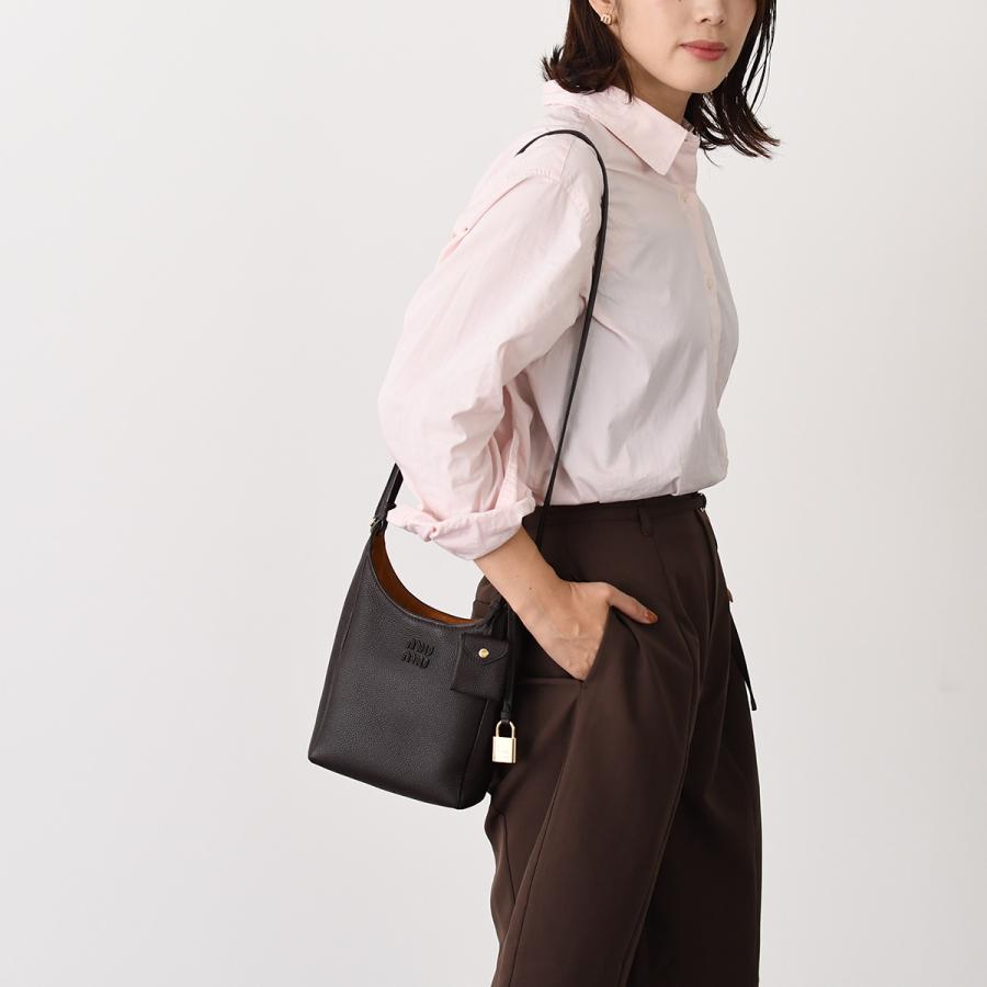 miu miu（ミュウミュウ） ショルダーバッグ レザーバケットバッグ
