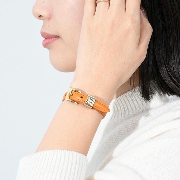 miu MIU ミュウ ブレスレット アクセサリー ロゴレザー miu MIU ミュウ ブレスレット アクセサリー ロゴレザー