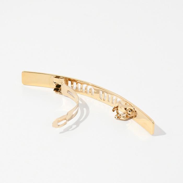 miu MIU ミュウミュウ アクセサリー バレッタ メタルロゴ ヘア miu MIU ミュウミュウ アクセサリー バレッタ メタルロゴ ヘア