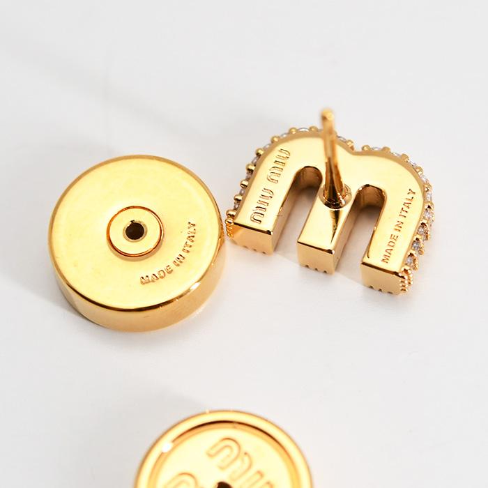 miumiu ミュウミュウ ピアス ゴールド メタル 両耳セット 付属品付き miu miu（ミュウミュウ） 【ラスト1点】MIU MIU ピアス アクセサリー
