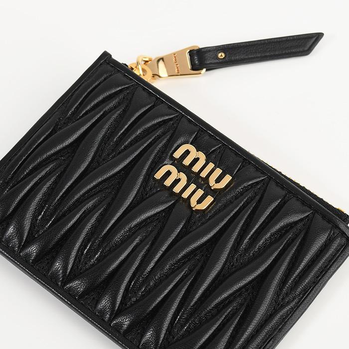 miu MIU ミュウミュウ カードケース マテラッセレザー 5MC093